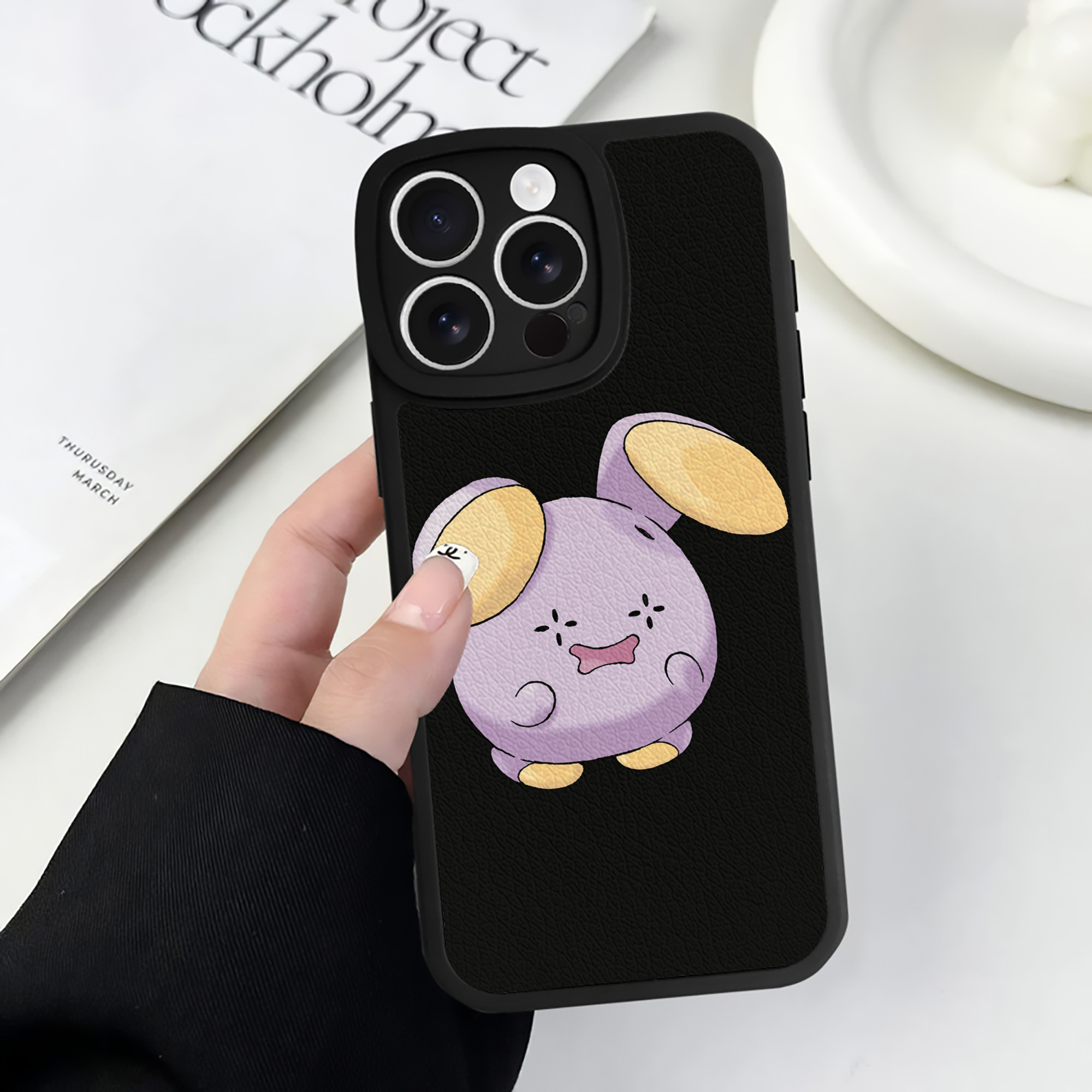 （画像用） ポケットモンスター Pokémon 【iPhone 16シリーズ対応】シリコンスマホケース（レザー調） 材質：シリコン